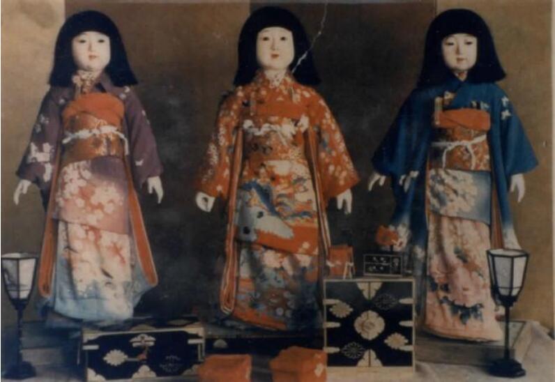 青眼人偶