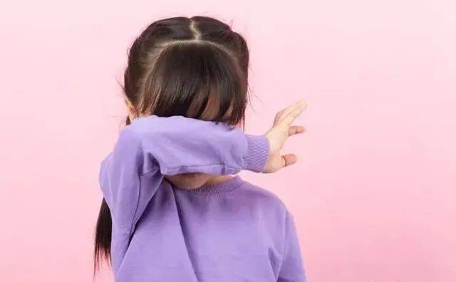 男幼师猥亵学生01
