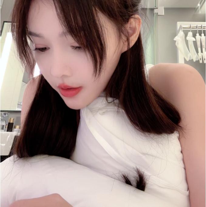 芮甜甜定居新加坡01